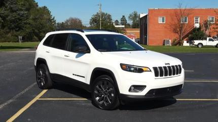 Jeep Cherokee X 2022 подорожал на 6000 USD