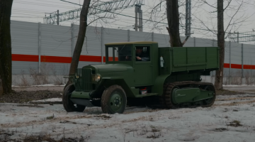 Военный грузовик на гусеничном ходу – ЗИС-42