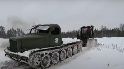 ДТ-75 с японским V8 против АТ-Л 1958 года — битва титанов!