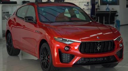 Гибридный кроссовер Maserati Levante появился в российских автосалонах