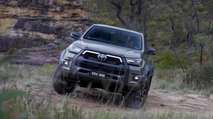 Автодилеры стали продавать новые Toyota Hilux