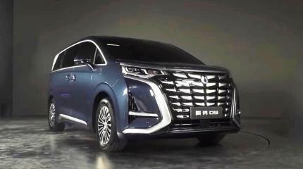 Электрический минивэн Denza D9 не оставил шансов Toyota Alphard