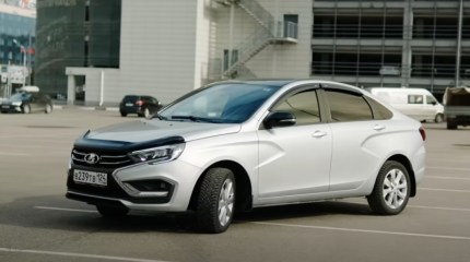 В продаже появилась LADA Vesta NG 2023, а 16-клапанные придется подождать