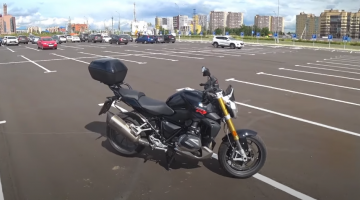BMW R1250R – и с оппозитным двигателем мотоцикл может «зажигать»