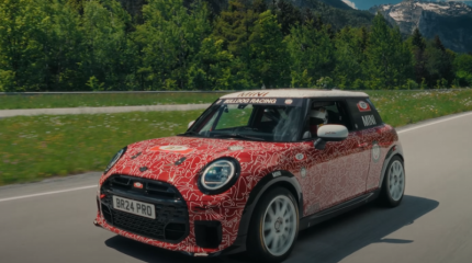 Новый Mini Cooper John Cooper Works дебютирует в гонке «24 часа Нюрбургринга»