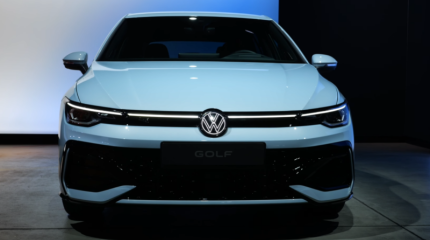 Обновленный Volkswagen Golf 2024 готов к старту продаж – цена уже известна