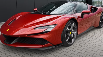 Ferrari SF90 Stradale: куда устремился бешеный табун «гарцующих жеребцов»