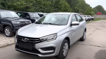 Lada Vesta снова сходят с конвейера недоукомплектованные