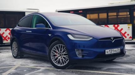 Tesla Model X – плюсы и минусы владения