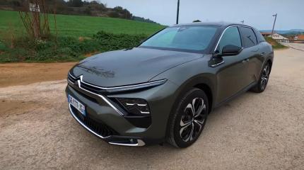 Citroën C5 X PHEV – крупный и экономный хетчбэк