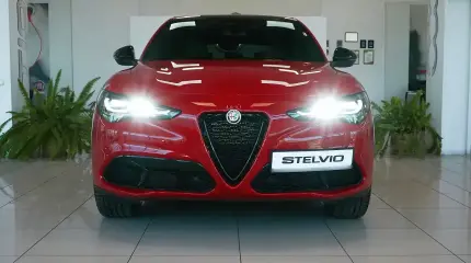 Der neue Alfa Romeo Stelvio – Wenn Reaktionsfähigkeit wichtiger ist als Displaydiagonalen Der neue Alfa Romeo Stelvio – Wenn Reaktionsfähigkeit wichtiger ist als Displaydiagonalen