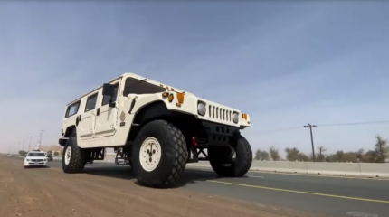 Hummer H1, Willys MB и другие гигантские «игрушки» шейха Омана Абу-Даби