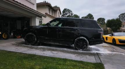 Восстановление разбитого Range Rover – спасет ли маленький пробег ситуацию? Восстановление разбитого Range Rover – спасет ли маленький пробег ситуацию?