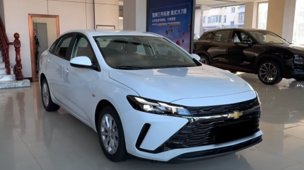 Китайские аналоги Chevrolet Cruze после рестайлинга привезли в Россию