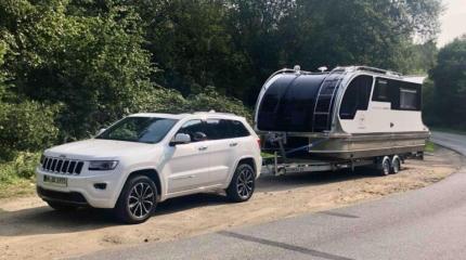 Caravanboat Departure One — роскошный трейлер с функцией плавучего дома