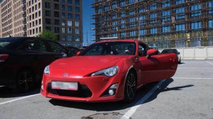 Toyota GT86: настоящий спорткар всего за 1,5 млн рублей