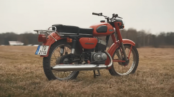 Старый мотоцикл «Минск» из 70-х – капсула времени на китайских запчастях