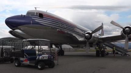 Дуглас DC-6, брошенный в аэропорту в прошлом веке, получил нового хозяина и снова демонстрирует свои возможности