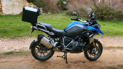 BMW R1250GS – самый современный мотоцикл в семействе «Гусей» от немецкого бренда