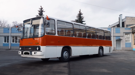 «Советский» автобус Ikarus 255 – билеты на этого «туриста» обычно разбирали