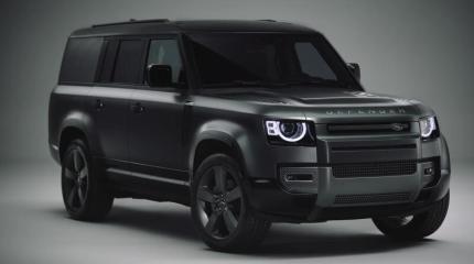 Land Rover представил три обновленных внедорожника