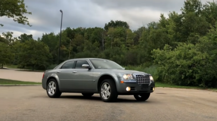 Chrysler 300C первого поколения – последний классический седан из США