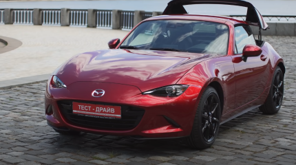 Бюджетный спорткар Mazda Miata так и останется бензиновым