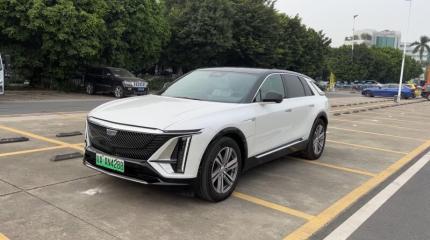 Cadillac Lyriq 2024 – брутальная роскошь из салона за 5 млн рублей