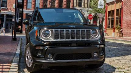 Jeep показал рестайлинговый внедорожник Renegade 2023 года