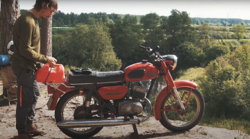 Путешествие на старом мотоцикле «Минск» – примерно так это было в СССР