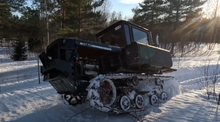 Трактор ДТ-75 с новым «сердцем» – 300 японских «пони» творят чудеса