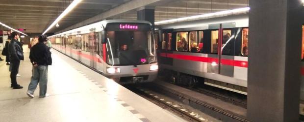 Prag ve Venezuela için Siemens M1 metro treni