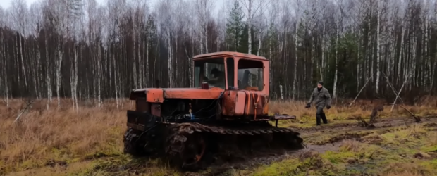 Советский гусеничный трактор ДТ-75 против снегоболотохода «Шерп»