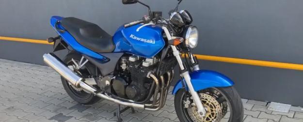 Kawasaki ZR-7 – агрессивный неоклассик с характером круизера Kawasaki ZR-7 – агрессивный неоклассик с характером круизера