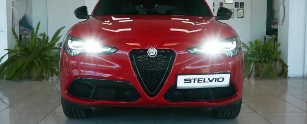 Новый Alfa Romeo Stelvio – когда отзывчивость важнее диагонали дисплеев Новый Alfa Romeo Stelvio – когда отзывчивость важнее диагонали дисплеев