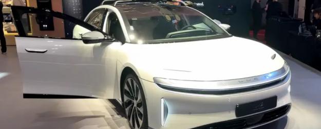 Lucid Air Grand Touring – рекордные 960 км на одной зарядке