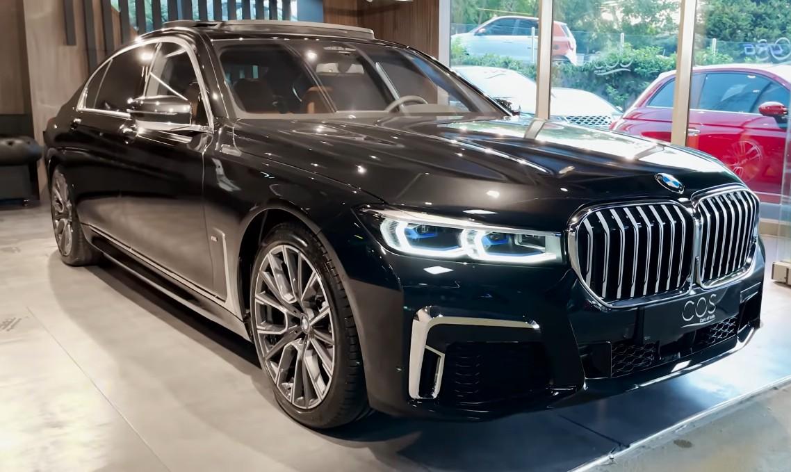 BMW 7-Series 2022: simple but luxurious