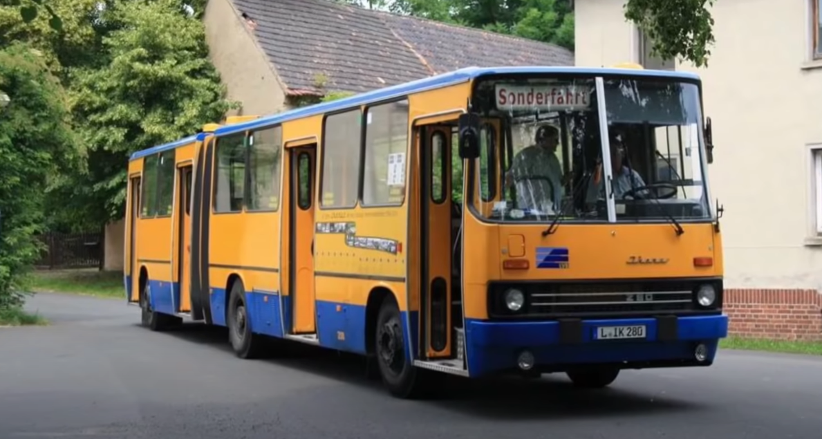 "Favori" bir buçuk otobüsüm - Ikarus-280