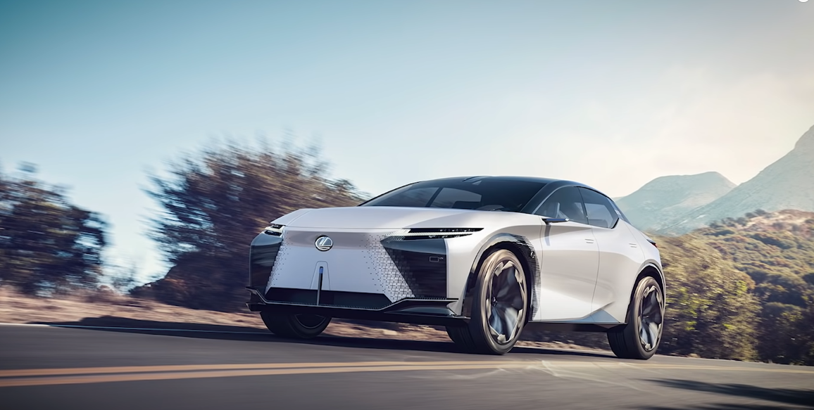 Lexus разрабатывает новые модели электрокаров сразу в нескольких классах
