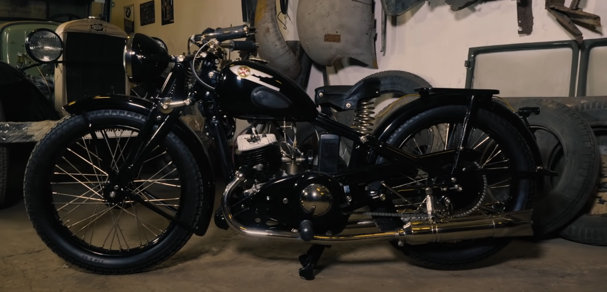Редкий мотоцикл Иж-9 в идеальном состоянии – а вы знали о такой модели?