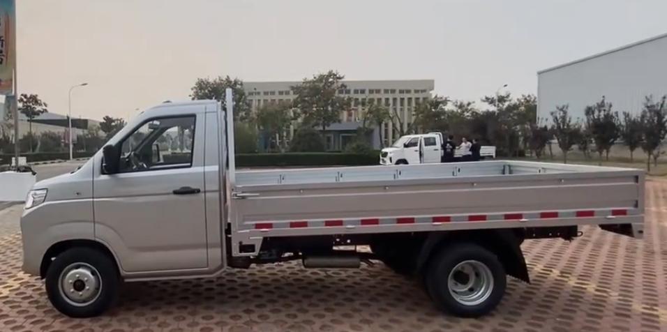 En uygun fiyatlı kamyon Chery Karry X6'nın Çin'de satışları başladı