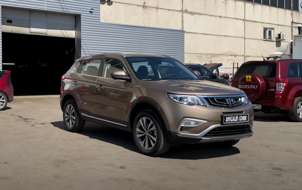 Белорусский кроссовер. Geely Atlas 2022. Geely Atlas 2021. Geely Atlas 2023. Geely Atlas Pro 2022.