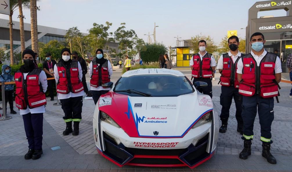 Pogotowie ratunkowe w Zjednoczonych Emiratach Arabskich otrzymało samochód wyścigowy