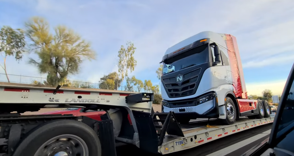 Грузовики Nikola Tre FCEV могут стать главными конкурентами Tesla Semi