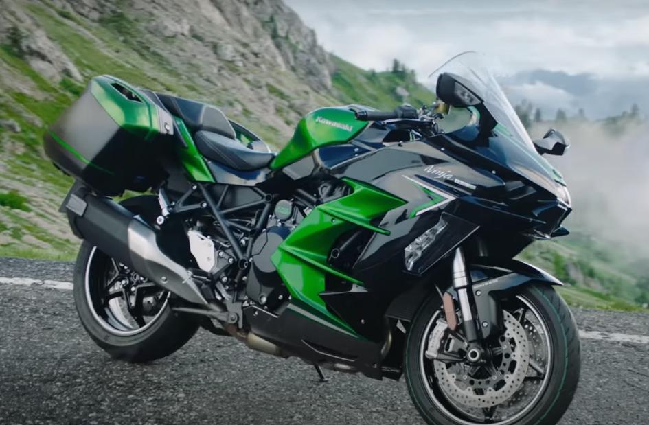 Güncellenmiş Kawasaki Ninja H2 SX, akıllı bir sürücü yardım sistemi alacak