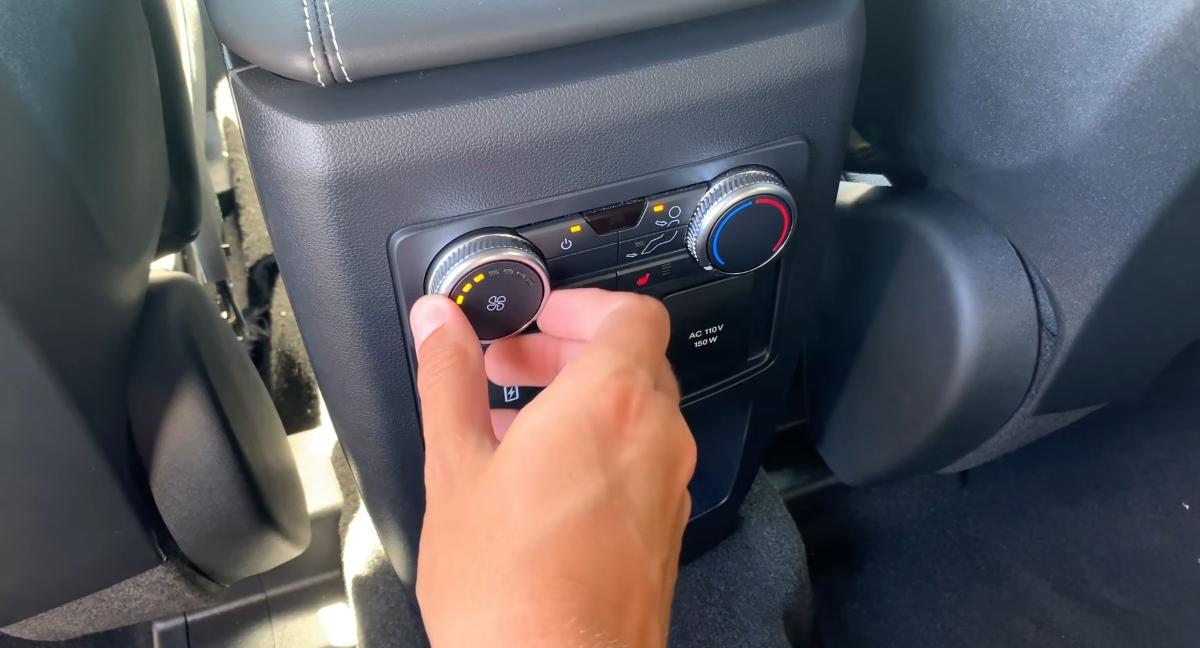 Ford Explorer потеряет климат-контроль для задних сидений