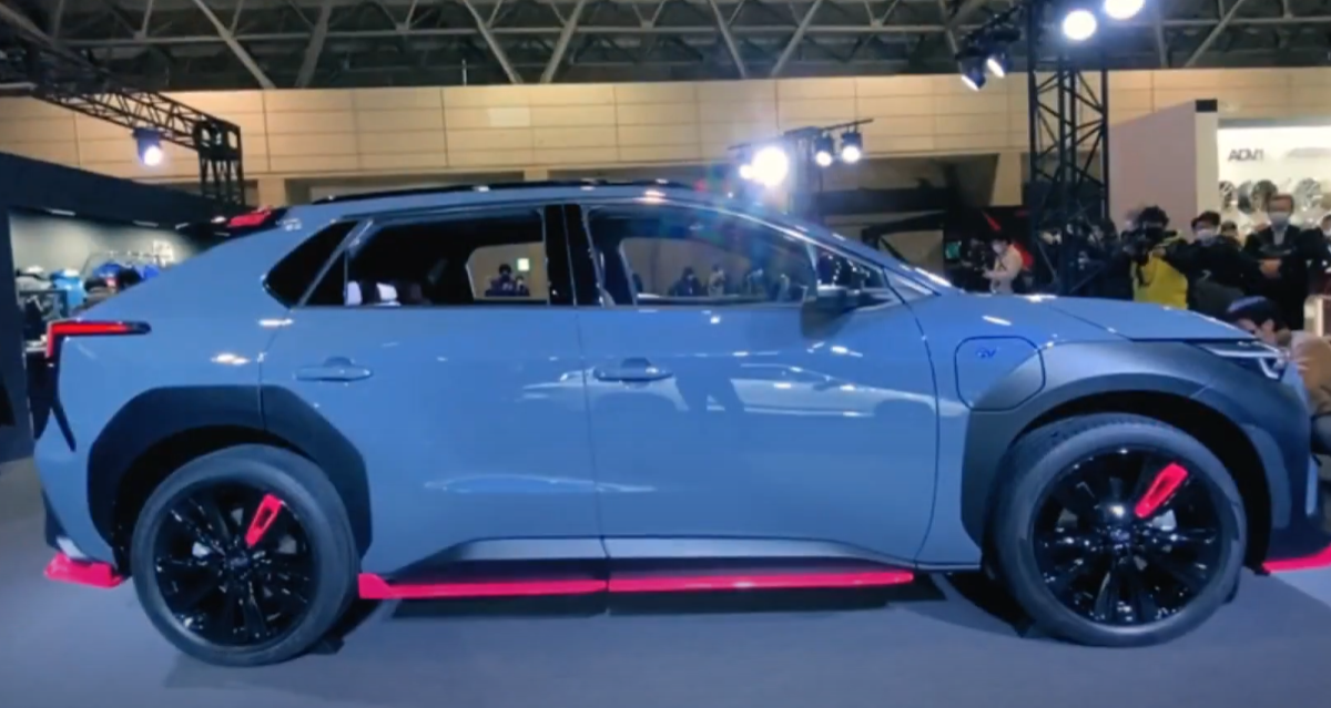 Subaru WRX STI yerine bir elektrikli otomobil Solterra yayınlayacak