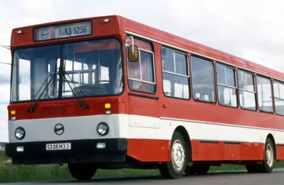 Xe buýt thành phố LiAZ-5256 - mẫu xe này chỉ được ngừng sản xuất vào năm 2021