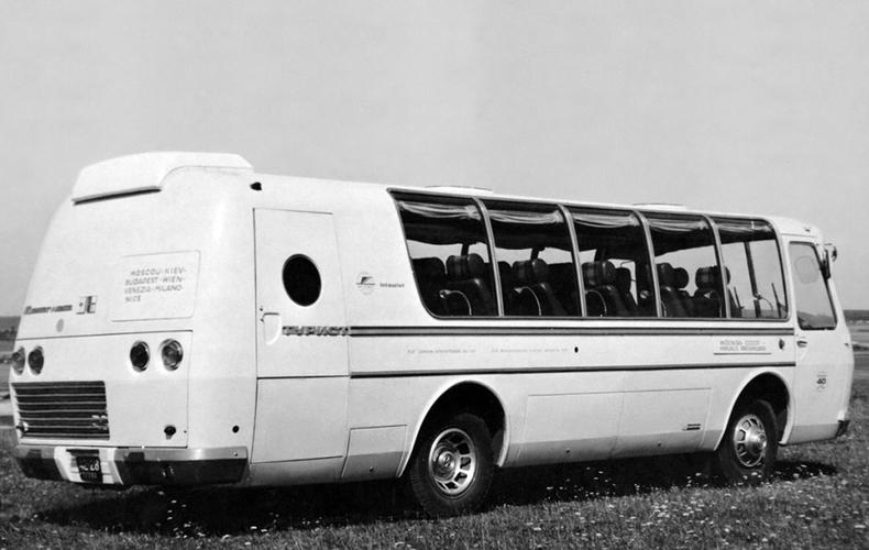 PAZ-Tourist-Lux 8,5 – chiếc xe buýt đi trước thời đại