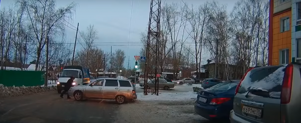 Бесплатная помощь на дорогах для Lada Granta от АвтоВАЗа